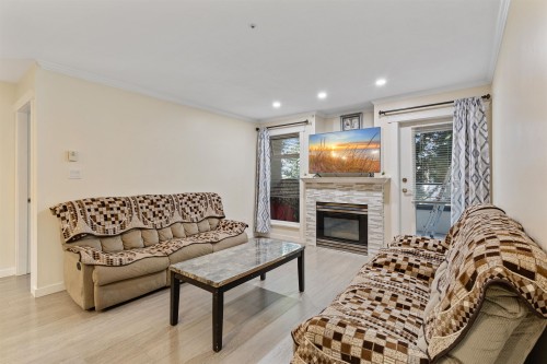 206-2526 Lakeview Crescent, Abbotsford, BC 