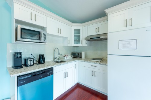 16111 10 Avenue, Surrey, BC 