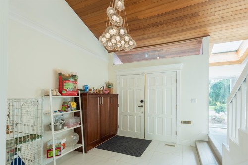 16111 10 Avenue, Surrey, BC 