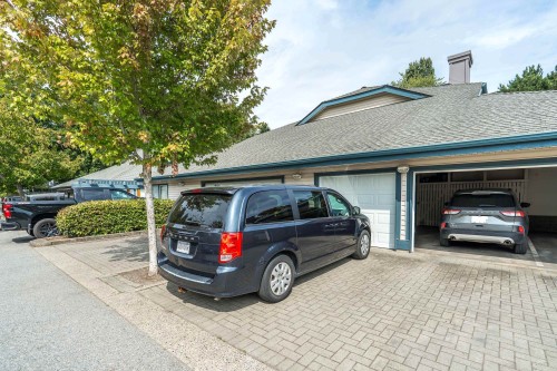 49-5670 208 Street, Langley, BC 