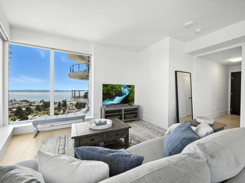 1604-1500 Martin Street  White Rock, BC V4B 0C2