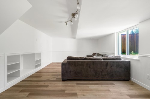 27153 34 Avenue, Langley, BC 