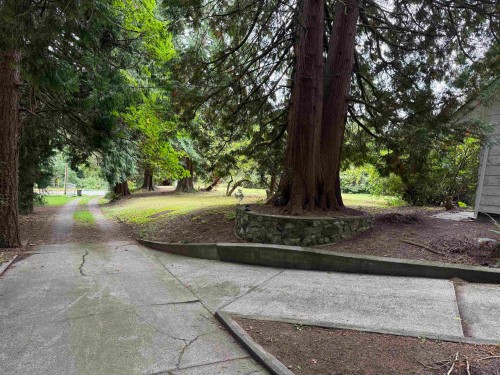 16203 8 Avenue, Surrey, BC 