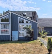 15128 96 Avenue  Surrey, BC V3R 1E9
