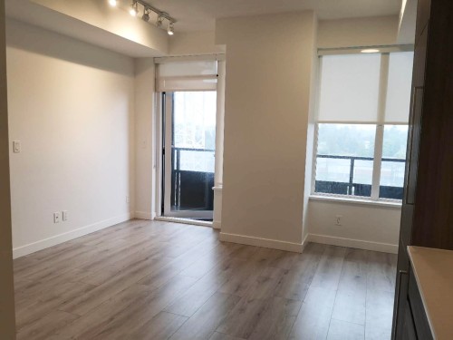 1201-10626 City Parkway  Surrey, BC V3T 0S3