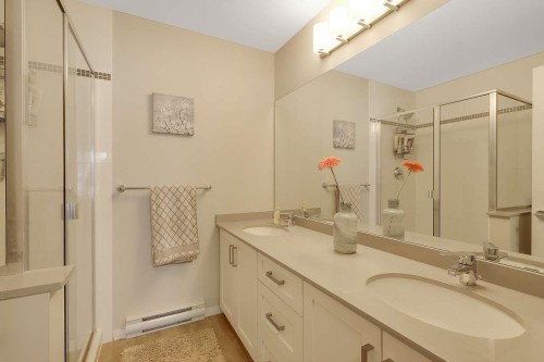 51-5858 142 Street, Surrey, BC 