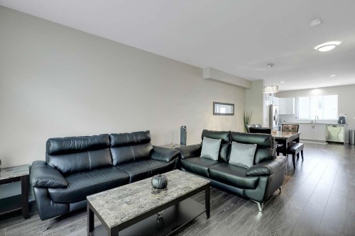 51-5858 142 Street, Surrey, BC 