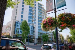 208-1342 Johnston Road  White Rock, BC V4B 0C7