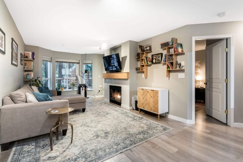 120-9979 140 Street, Surrey, BC 