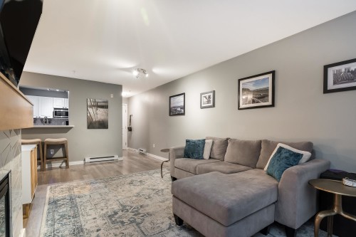 120-9979 140 Street, Surrey, BC 