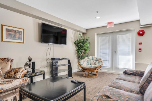 120-9979 140 Street, Surrey, BC 