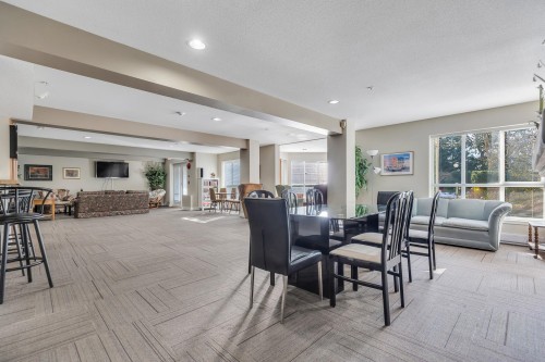 120-9979 140 Street, Surrey, BC 