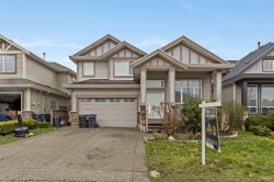19650 73a Avenue  Langley, BC V2Y 3C4