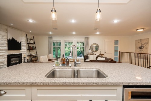 2942 Palm Crescent, Abbotsford, BC 