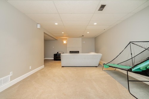 2942 Palm Crescent, Abbotsford, BC 