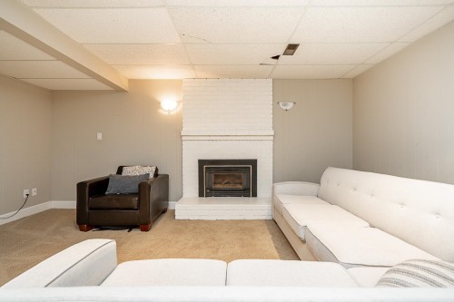 2942 Palm Crescent, Abbotsford, BC 