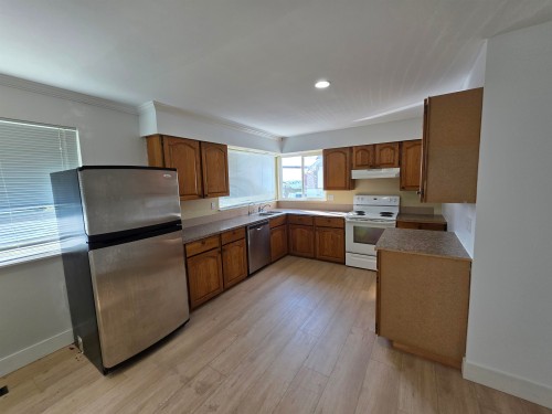 10381 Main Street, Delta, BC 