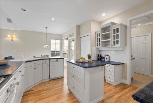 15355 Sequoia Drive, Surrey, BC 