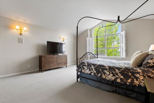 15355 Sequoia Drive, Surrey, BC 