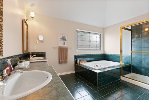 15355 Sequoia Drive, Surrey, BC 