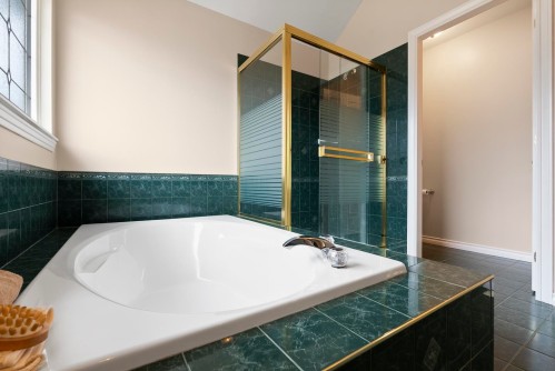 15355 Sequoia Drive, Surrey, BC 