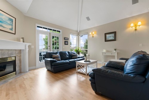 15355 Sequoia Drive, Surrey, BC 