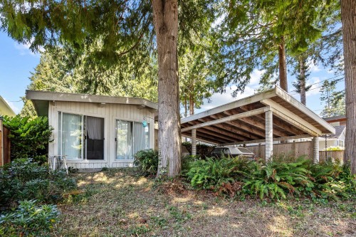 14109 Blackburn Avenue  White Rock, BC V4B 2Z6