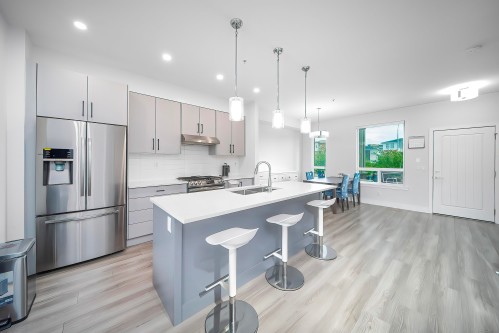 7781 206 Street, Langley, BC 