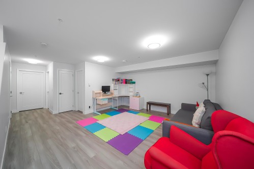 7781 206 Street, Langley, BC 