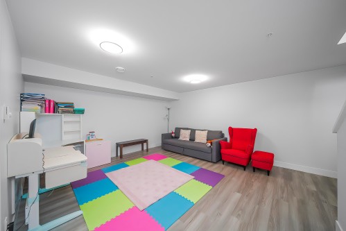 7781 206 Street, Langley, BC 