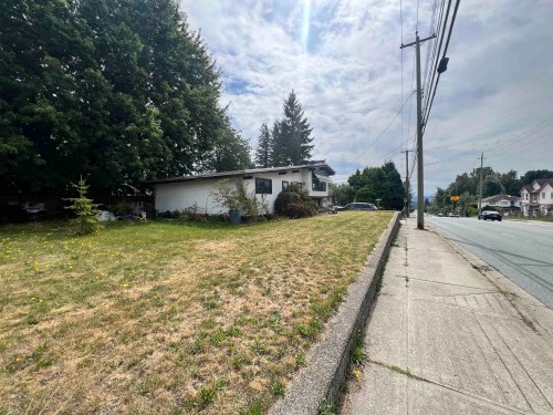 8086 Cedar Street, Mission, BC 