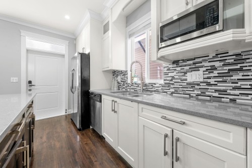 14118 60A Avenue, Surrey, BC 