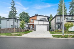 36665 Carl Creek Crescent  Abbotsford, BC V3G 0H4