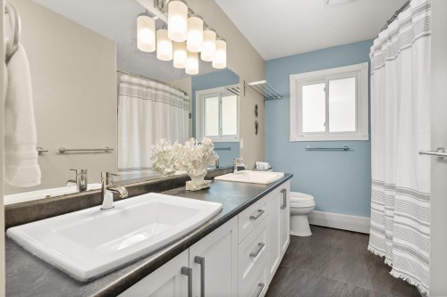 7680 Barrymore Drive, Delta, BC 