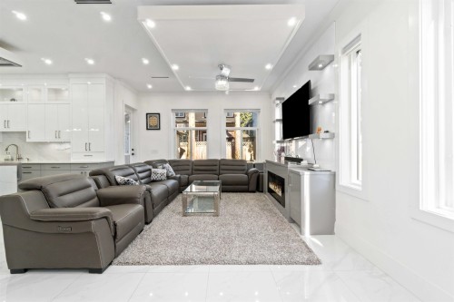 7688 115A Street, Delta, BC 