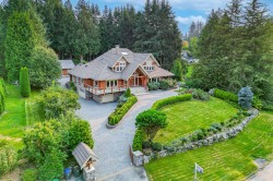 16354 30b Avenue  Surrey, BC V3Z 0E3