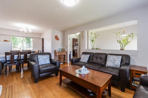 8082 112 Street, Delta, BC 