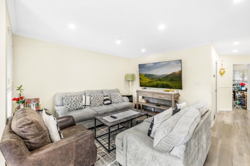 17-6478 121 Street  Surrey, BC V3W 0Y5