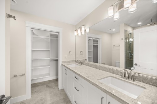 209-20926 83 Avenue, Langley, BC 