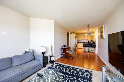 202-19774 56 Avenue, Langley, BC 