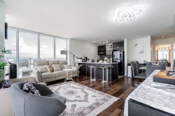 3504-13688 100 Avenue  Surrey, BC V3T 0G5