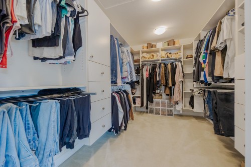 6648 181 Street, Surrey, BC 