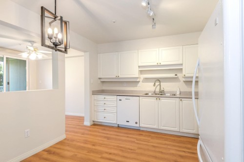 205-5909 177B Street, Surrey, BC 