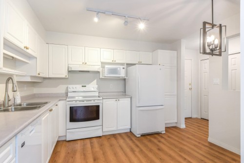 205-5909 177B Street, Surrey, BC 