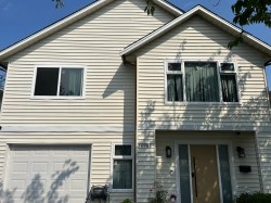 14981 98 Avenue  Surrey, BC V3R 5W9