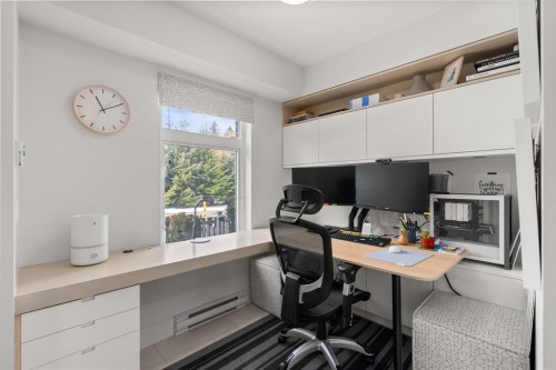 63-9718 161A Street, Surrey, BC 