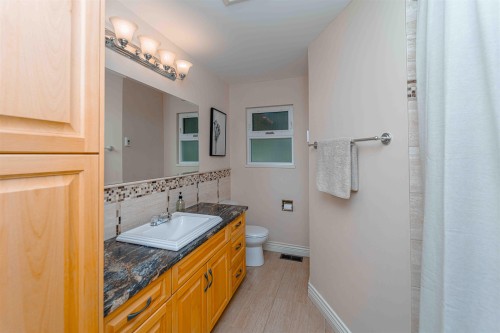 33450 Huggins Avenue, Abbotsford, BC 