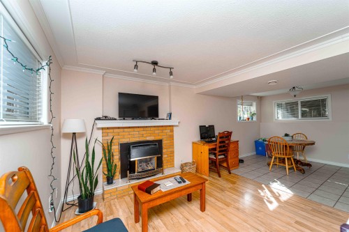 33450 Huggins Avenue, Abbotsford, BC 