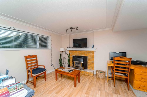 33450 Huggins Avenue, Abbotsford, BC 