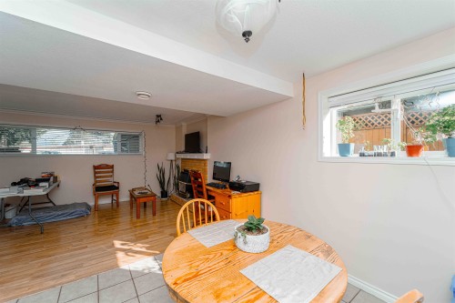 33450 Huggins Avenue, Abbotsford, BC 